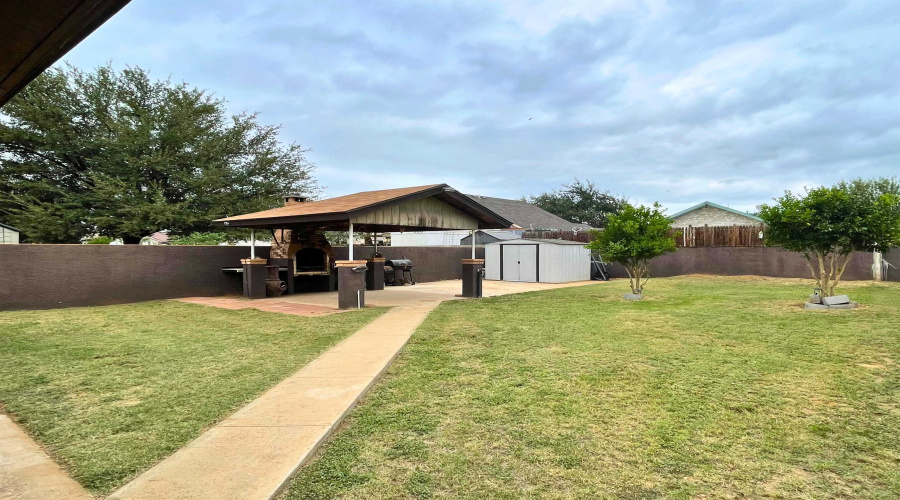 10307 Noel Ln, Laredo, Texas 78045, 3 Bedrooms Bedrooms, 5 Rooms Rooms,2 BathroomsBathrooms,Residential,For Sale,10307 Noel Ln,20254905