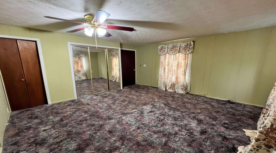 248 E Park Dr, Zapata, Texas 78076, 4 Bedrooms Bedrooms, 8 Rooms Rooms,1 BathroomBathrooms,Residential,For Sale,248 E Park Dr,20254909