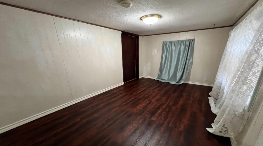 248 E Park Dr, Zapata, Texas 78076, 4 Bedrooms Bedrooms, 8 Rooms Rooms,1 BathroomBathrooms,Residential,For Sale,248 E Park Dr,20254909