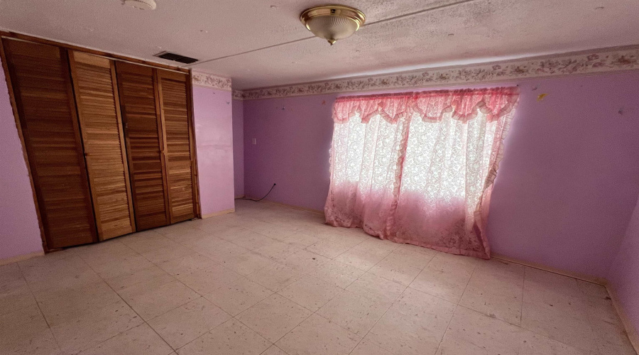 248 E Park Dr, Zapata, Texas 78076, 4 Bedrooms Bedrooms, 8 Rooms Rooms,1 BathroomBathrooms,Residential,For Sale,248 E Park Dr,20254909