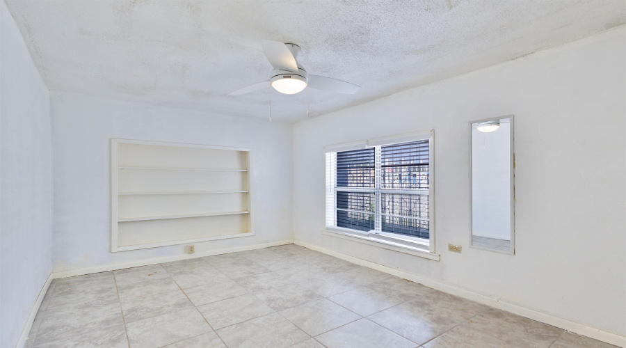 2519 Jaime Zapata Memorial Hwy, Laredo, Texas 78043, 2 Bedrooms Bedrooms, 4 Rooms Rooms,1 BathroomBathrooms,Residential,For Sale,2519 Jaime Zapata Memorial Hwy,20254910