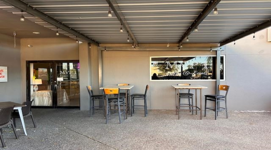 5517 McPherson Rd, Laredo, Texas 78041, 1 Room Rooms,2 BathroomsBathrooms,Commercial retail/office,For Sale,5517 McPherson Rd,20254917