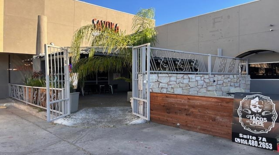 5517 McPherson Rd, Laredo, Texas 78041, 1 Room Rooms,2 BathroomsBathrooms,Commercial retail/office,For Sale,5517 McPherson Rd,20254917