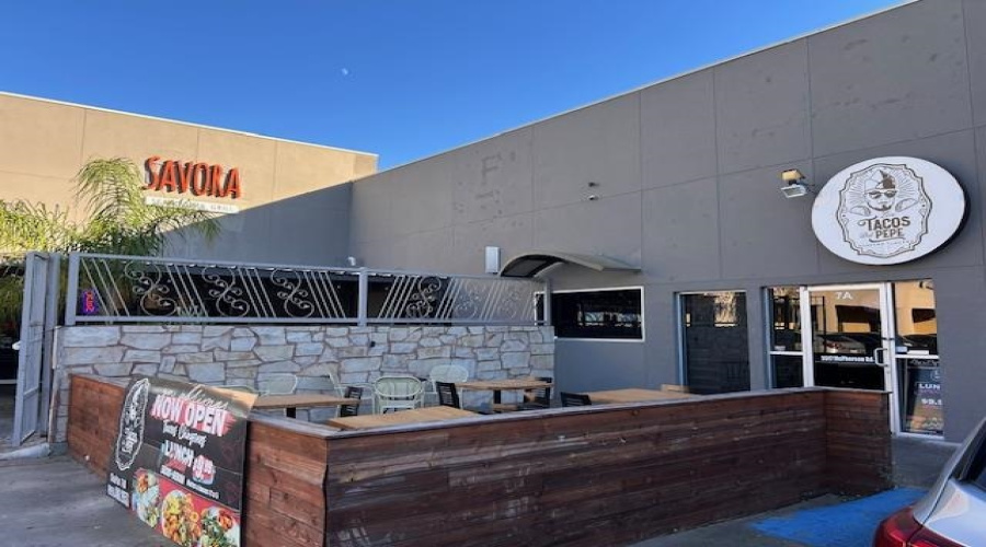 5517 McPherson Rd, Laredo, Texas 78041, 1 Room Rooms,2 BathroomsBathrooms,Commercial retail/office,For Sale,5517 McPherson Rd,20254917