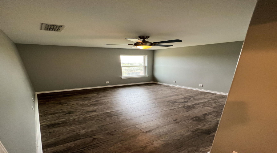 710 Starling Creek Lp, Laredo, Texas 78045, 4 Bedrooms Bedrooms, 8 Rooms Rooms,2 BathroomsBathrooms,Residential,For Sale,710 Starling Creek Lp,20254913