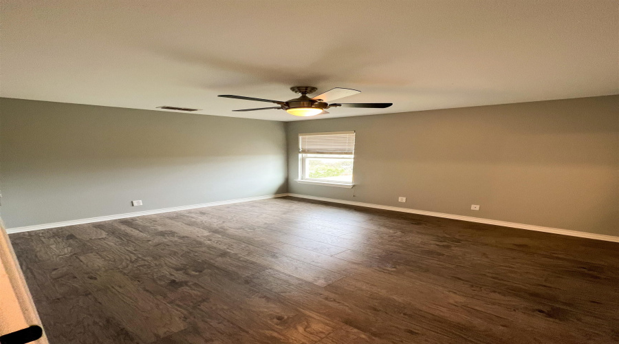 710 Starling Creek Lp, Laredo, Texas 78045, 4 Bedrooms Bedrooms, 8 Rooms Rooms,2 BathroomsBathrooms,Residential,For Sale,710 Starling Creek Lp,20254913