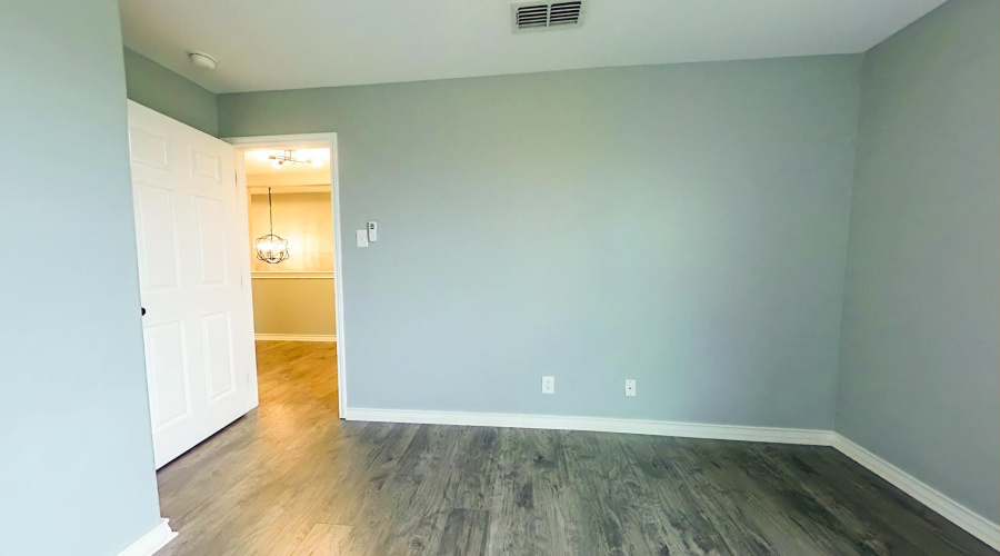 710 Starling Creek Lp, Laredo, Texas 78045, 4 Bedrooms Bedrooms, 8 Rooms Rooms,2 BathroomsBathrooms,Residential,For Sale,710 Starling Creek Lp,20254913