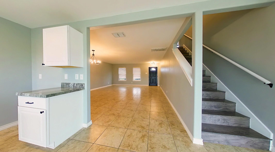 710 Starling Creek Lp, Laredo, Texas 78045, 4 Bedrooms Bedrooms, 8 Rooms Rooms,2 BathroomsBathrooms,Residential,For Sale,710 Starling Creek Lp,20254913