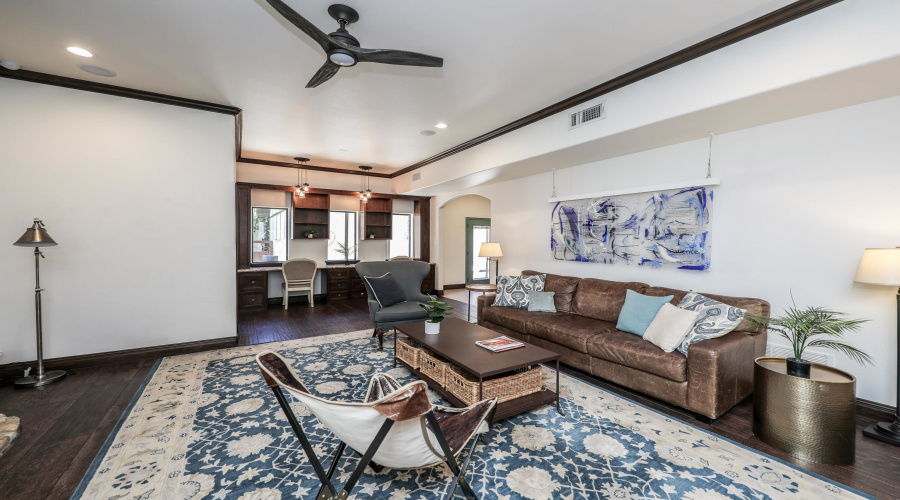 402 Manor Rd, Laredo, Texas 78041, 4 Bedrooms Bedrooms, 10 Rooms Rooms,4 BathroomsBathrooms,Residential,For Sale,402 Manor Rd,20254919