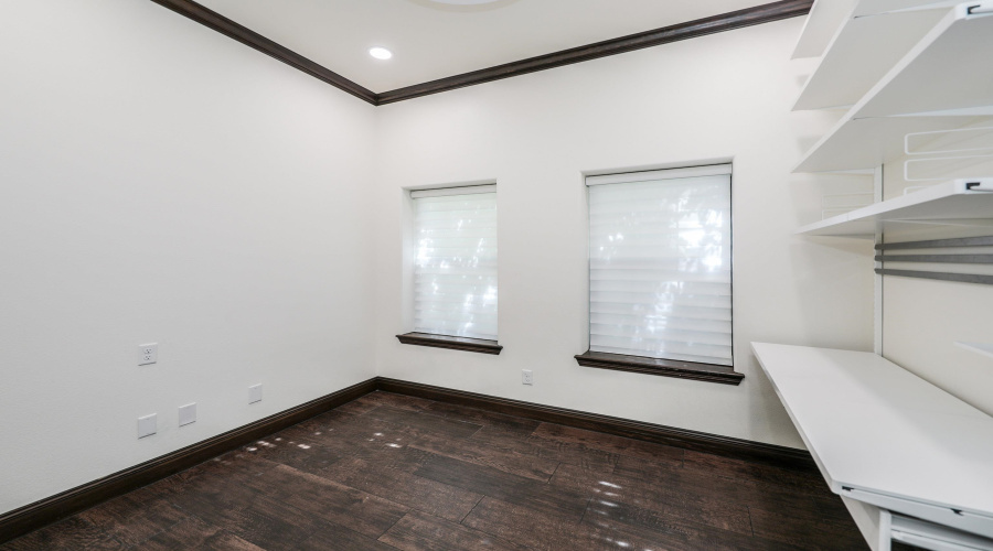 402 Manor Rd, Laredo, Texas 78041, 4 Bedrooms Bedrooms, 10 Rooms Rooms,4 BathroomsBathrooms,Residential,For Sale,402 Manor Rd,20254919