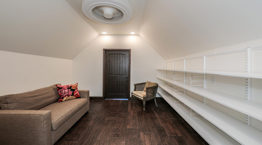 402 Manor Rd, Laredo, Texas 78041, 4 Bedrooms Bedrooms, 10 Rooms Rooms,4 BathroomsBathrooms,Residential,For Sale,402 Manor Rd,20254919