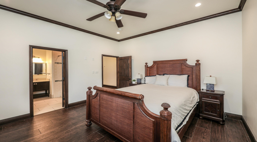 402 Manor Rd, Laredo, Texas 78041, 4 Bedrooms Bedrooms, 10 Rooms Rooms,4 BathroomsBathrooms,Residential,For Sale,402 Manor Rd,20254919