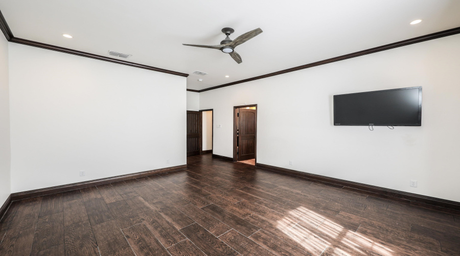 402 Manor Rd, Laredo, Texas 78041, 4 Bedrooms Bedrooms, 10 Rooms Rooms,4 BathroomsBathrooms,Residential,For Sale,402 Manor Rd,20254919