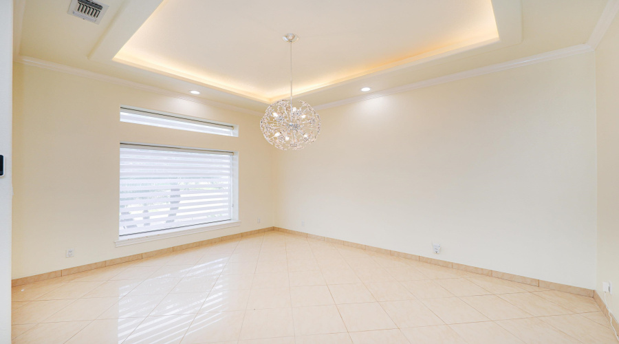 314 Bordeaux Dr, Laredo, Texas 78041, 4 Bedrooms Bedrooms, 11 Rooms Rooms,4 BathroomsBathrooms,Residential,For Sale,314 Bordeaux Dr,20254920