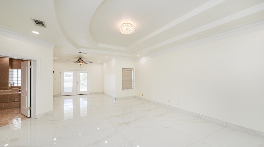 314 Bordeaux Dr, Laredo, Texas 78041, 4 Bedrooms Bedrooms, 11 Rooms Rooms,4 BathroomsBathrooms,Residential,For Sale,314 Bordeaux Dr,20254920