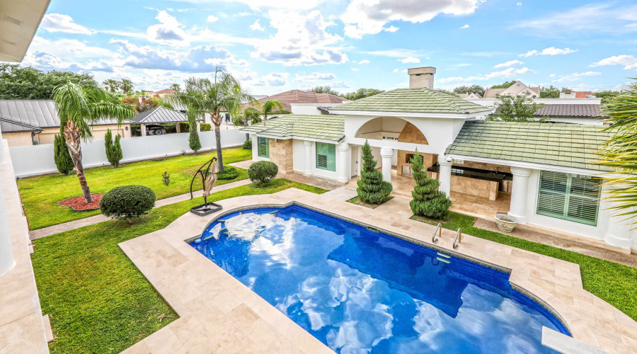 314 Bordeaux Dr, Laredo, Texas 78041, 4 Bedrooms Bedrooms, 11 Rooms Rooms,4 BathroomsBathrooms,Residential,For Sale,314 Bordeaux Dr,20254920