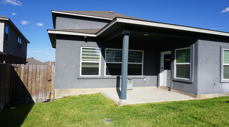 1610 Alborada Dr., Laredo, Texas 78045, 6 Bedrooms Bedrooms, 10 Rooms Rooms,3 BathroomsBathrooms,Residential,For Rent,1610 Alborada Dr.,20254923