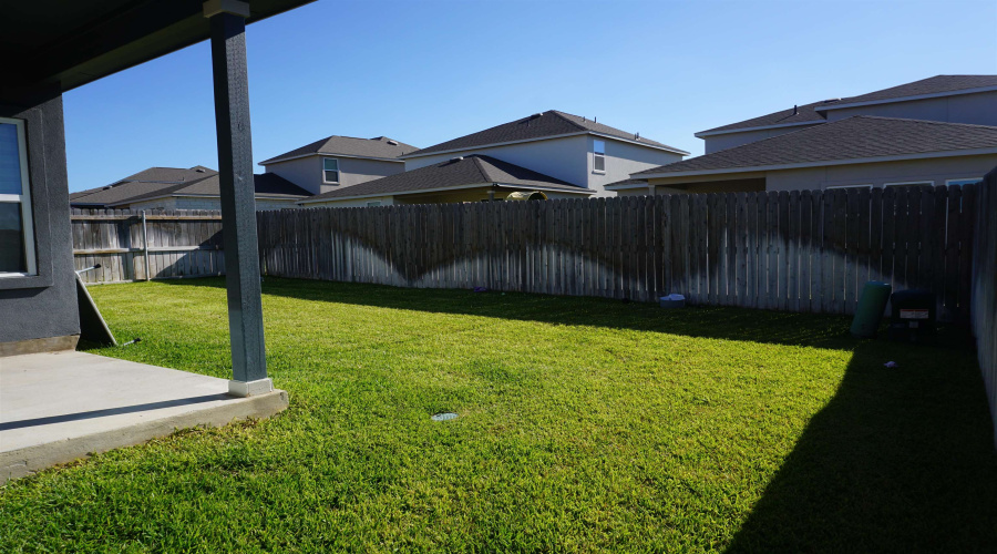 1610 Alborada Dr., Laredo, Texas 78045, 6 Bedrooms Bedrooms, 10 Rooms Rooms,3 BathroomsBathrooms,Residential,For Rent,1610 Alborada Dr.,20254923