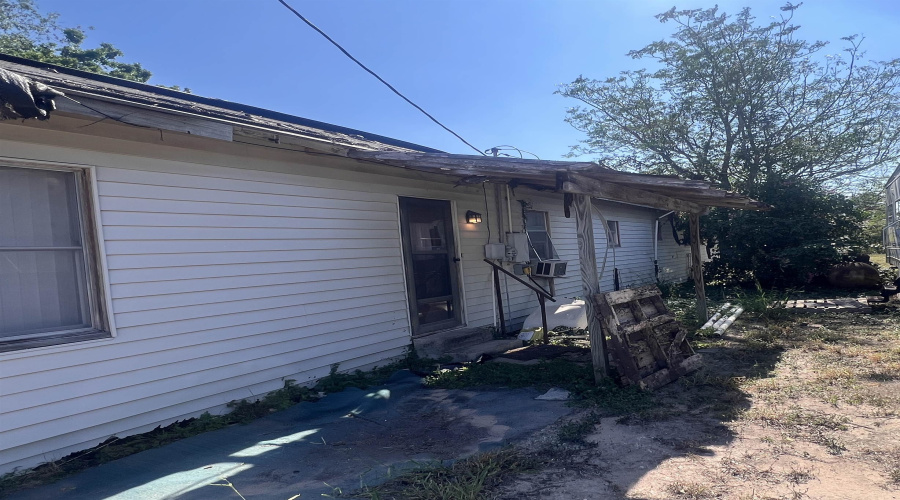 220 School Tx., Benavides, Texas 78341, 3 Bedrooms Bedrooms, 5 Rooms Rooms,2 BathroomsBathrooms,Residential,For Sale,220 School Tx.,20254924