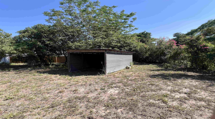 220 School Tx., Benavides, Texas 78341, 3 Bedrooms Bedrooms, 5 Rooms Rooms,2 BathroomsBathrooms,Residential,For Sale,220 School Tx.,20254924