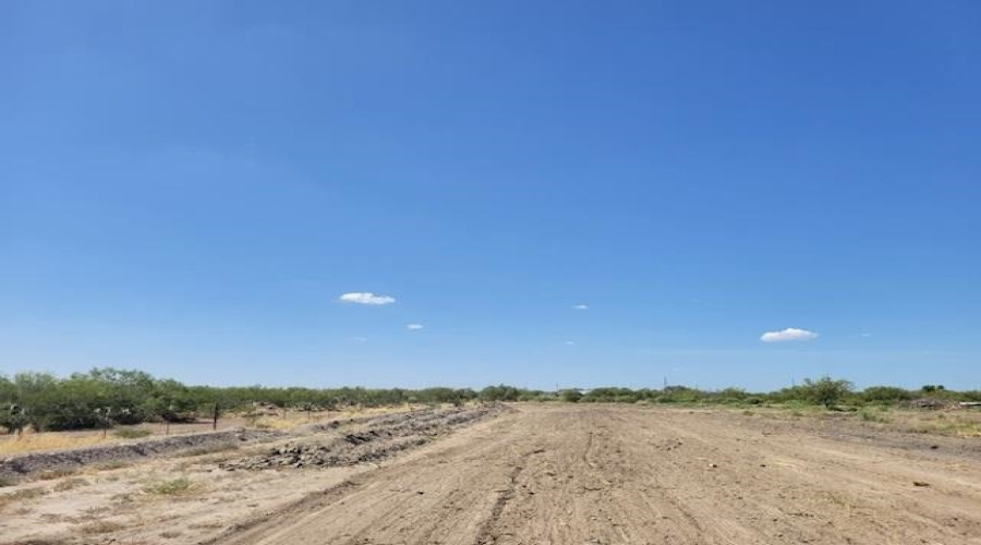 9202 TX State Hwy 359, Laredo, Texas 78043, ,Land,For Sale,9202 TX State Hwy 359,20252337