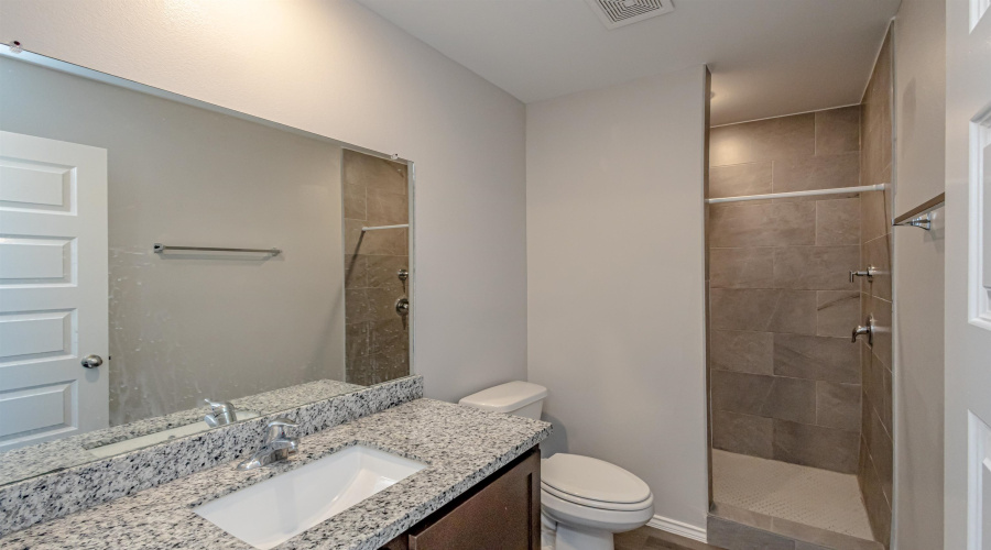 5707 St. Emma Dr., LAREDO, Texas 78046, 3 Bedrooms Bedrooms, 5 Rooms Rooms,2 BathroomsBathrooms,Residential,For Sale,5707 St. Emma Dr.,20254927