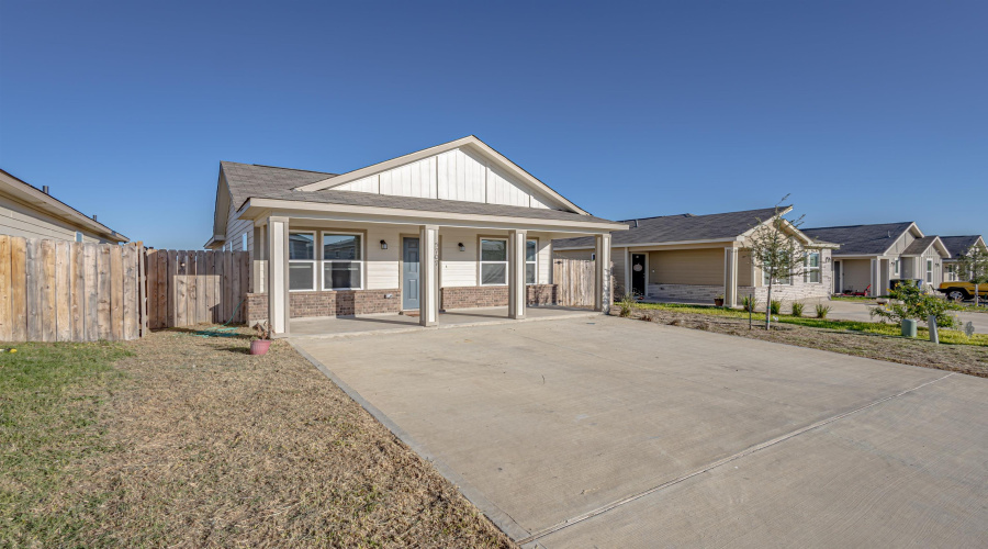 5707 St. Emma Dr., LAREDO, Texas 78046, 3 Bedrooms Bedrooms, 5 Rooms Rooms,2 BathroomsBathrooms,Residential,For Sale,5707 St. Emma Dr.,20254927