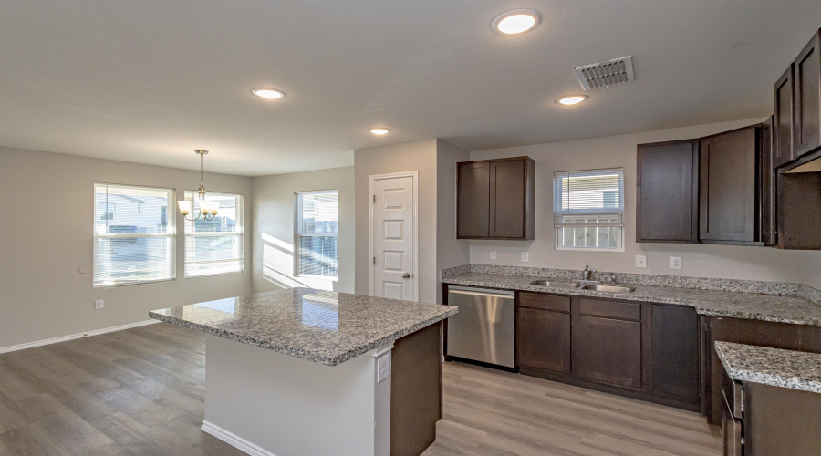 5707 St. Emma Dr., LAREDO, Texas 78046, 3 Bedrooms Bedrooms, 5 Rooms Rooms,2 BathroomsBathrooms,Residential,For Sale,5707 St. Emma Dr.,20254927