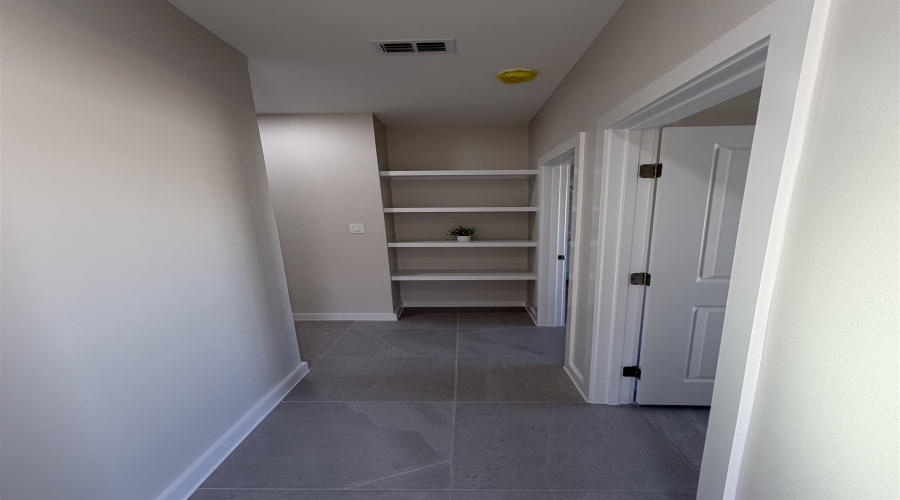 1018 Noyola Loop, Laredo, Texas 78046, 4 Bedrooms Bedrooms, 6 Rooms Rooms,2 BathroomsBathrooms,Residential,For Sale,1018 Noyola Loop,20254928