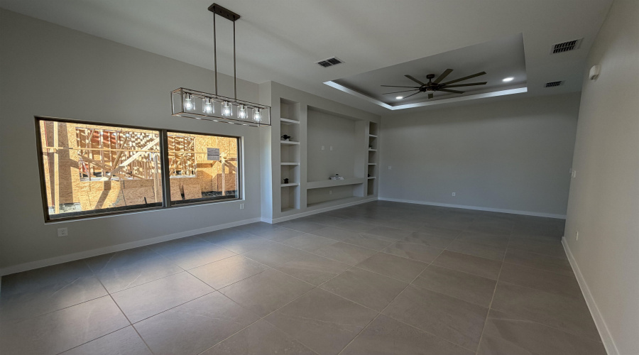 1018 Noyola Loop, Laredo, Texas 78046, 4 Bedrooms Bedrooms, 6 Rooms Rooms,2 BathroomsBathrooms,Residential,For Sale,1018 Noyola Loop,20254928