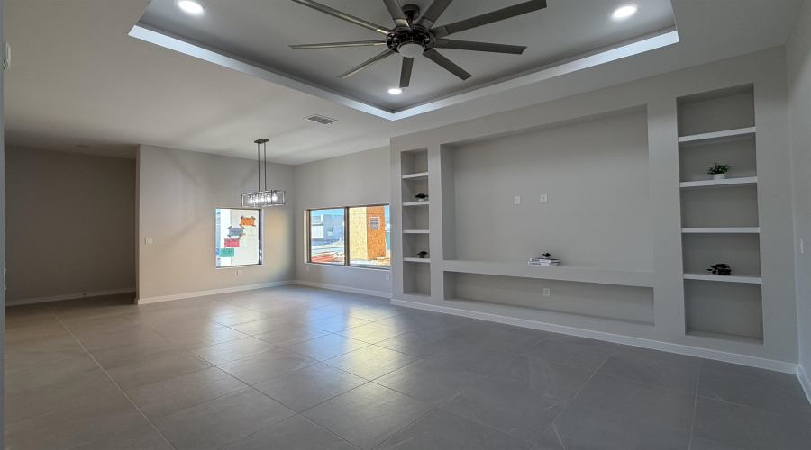 1018 Noyola Loop, Laredo, Texas 78046, 4 Bedrooms Bedrooms, 6 Rooms Rooms,2 BathroomsBathrooms,Residential,For Sale,1018 Noyola Loop,20254928