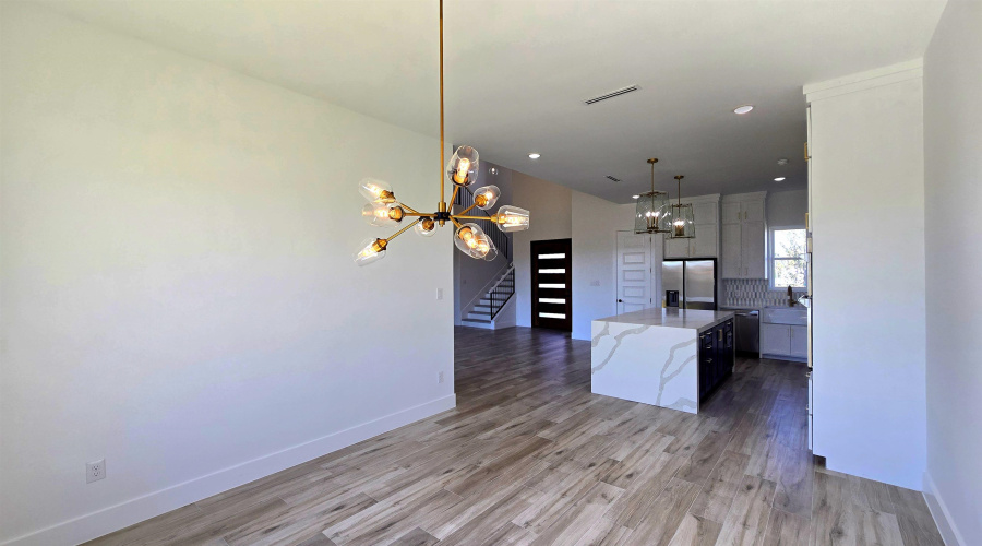 3709 Sun Valley Dr., Laredo, Texas 78045, 4 Bedrooms Bedrooms, 7 Rooms Rooms,4 BathroomsBathrooms,Residential,For Sale,3709 Sun Valley Dr.,20254929