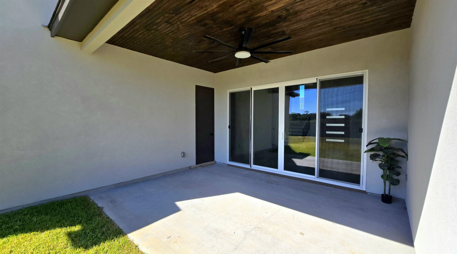 3709 Sun Valley Dr., Laredo, Texas 78045, 4 Bedrooms Bedrooms, 7 Rooms Rooms,4 BathroomsBathrooms,Residential,For Sale,3709 Sun Valley Dr.,20254929