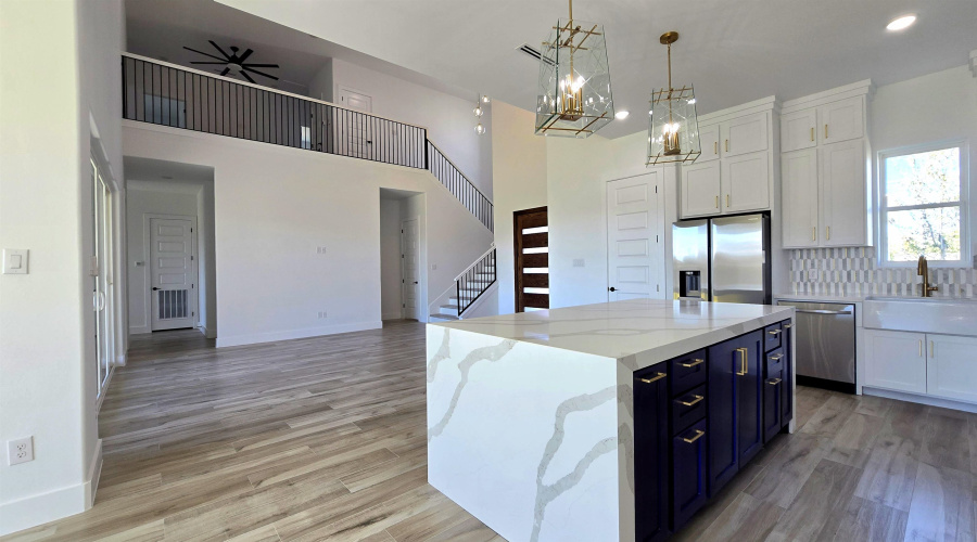 3709 Sun Valley Dr., Laredo, Texas 78045, 4 Bedrooms Bedrooms, 7 Rooms Rooms,4 BathroomsBathrooms,Residential,For Sale,3709 Sun Valley Dr.,20254929