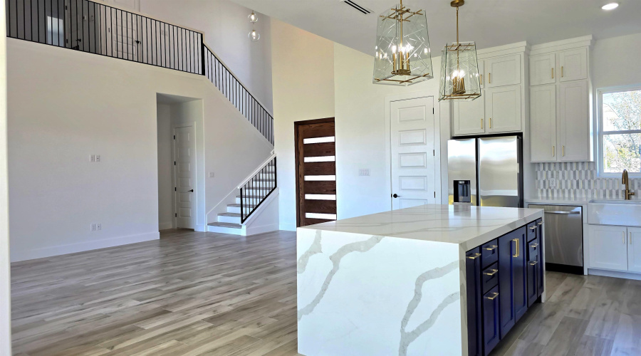 3709 Sun Valley Dr., Laredo, Texas 78045, 4 Bedrooms Bedrooms, 7 Rooms Rooms,4 BathroomsBathrooms,Residential,For Sale,3709 Sun Valley Dr.,20254929