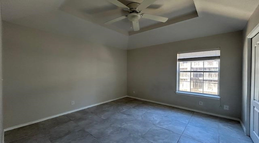 1011 Sapphire Ct, Laredo, Texas 78045, 3 Bedrooms Bedrooms, 7 Rooms Rooms,2 BathroomsBathrooms,Residential,For Rent,1011 Sapphire Ct,20254930