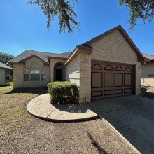 1011 Sapphire Ct, Laredo, Texas 78045, 3 Bedrooms Bedrooms, 7 Rooms Rooms,2 BathroomsBathrooms,Residential,For Rent,1011 Sapphire Ct,20254930