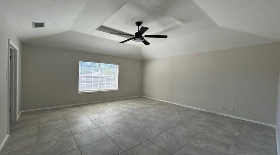 1011 Sapphire Ct, Laredo, Texas 78045, 3 Bedrooms Bedrooms, 7 Rooms Rooms,2 BathroomsBathrooms,Residential,For Rent,1011 Sapphire Ct,20254930