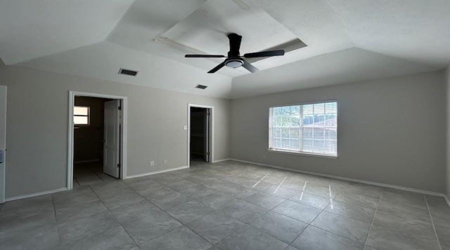 1011 Sapphire Ct, Laredo, Texas 78045, 3 Bedrooms Bedrooms, 7 Rooms Rooms,2 BathroomsBathrooms,Residential,For Rent,1011 Sapphire Ct,20254930