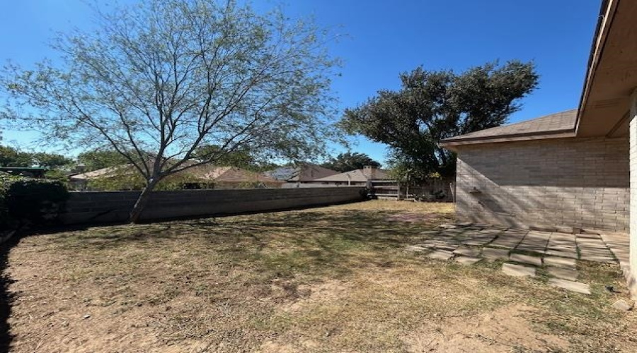 1011 Sapphire Ct, Laredo, Texas 78045, 3 Bedrooms Bedrooms, 7 Rooms Rooms,2 BathroomsBathrooms,Residential,For Rent,1011 Sapphire Ct,20254930