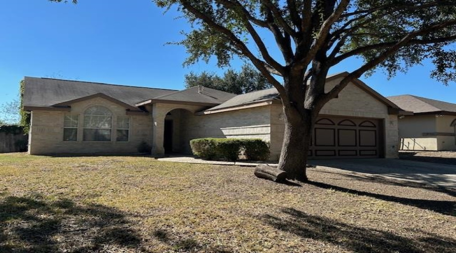 1011 Sapphire Ct, Laredo, Texas 78045, 3 Bedrooms Bedrooms, 7 Rooms Rooms,2 BathroomsBathrooms,Residential,For Rent,1011 Sapphire Ct,20254930