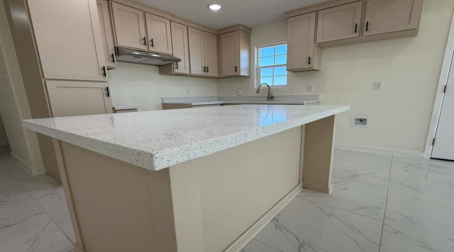 5008 Mariposa St., Laredo, Texas 78046, 3 Bedrooms Bedrooms, 5 Rooms Rooms,2 BathroomsBathrooms,Residential,For Sale,5008 Mariposa St.,20254931