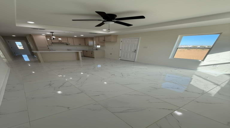 5008 Mariposa St., Laredo, Texas 78046, 3 Bedrooms Bedrooms, 5 Rooms Rooms,2 BathroomsBathrooms,Residential,For Sale,5008 Mariposa St.,20254931