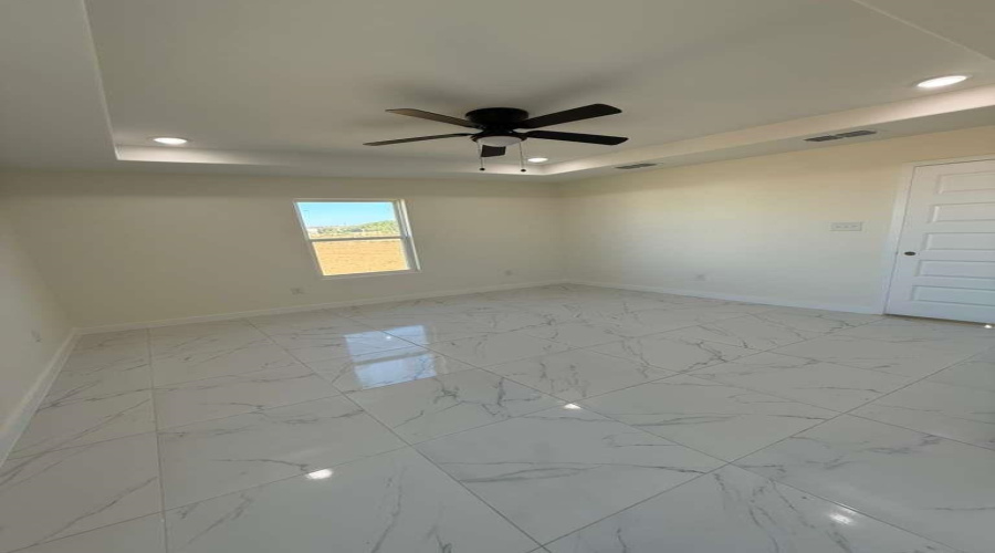 5008 Mariposa St., Laredo, Texas 78046, 3 Bedrooms Bedrooms, 5 Rooms Rooms,2 BathroomsBathrooms,Residential,For Sale,5008 Mariposa St.,20254931