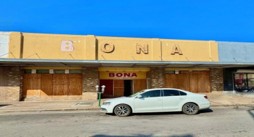 1104 Farragut St, Laredo, Texas 78040, 1 Room Rooms,2 BathroomsBathrooms,Commercial retail/office,For Sale,1104 Farragut St,20254935