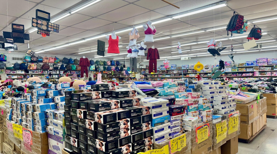 1104 Farragut St, Laredo, Texas 78040, 1 Room Rooms,2 BathroomsBathrooms,Commercial retail/office,For Sale,1104 Farragut St,20254935