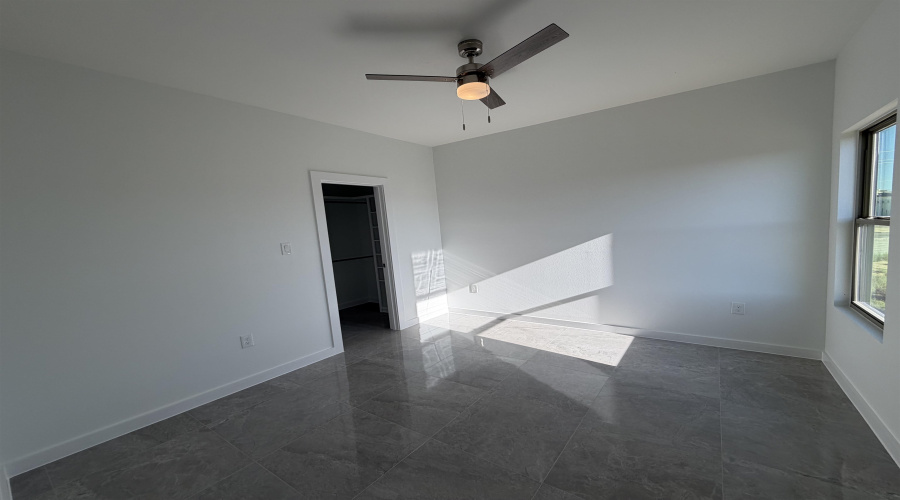 1110 Noyola Loop, Laredo, Texas 78046, 5 Bedrooms Bedrooms, 7 Rooms Rooms,2 BathroomsBathrooms,Residential,For Sale,1110 Noyola Loop,20254932