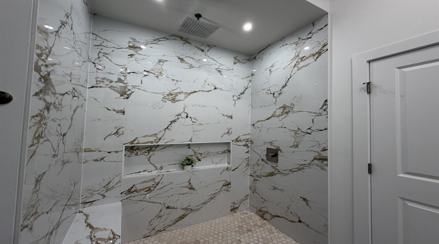 1110 Noyola Loop, Laredo, Texas 78046, 5 Bedrooms Bedrooms, 7 Rooms Rooms,2 BathroomsBathrooms,Residential,For Sale,1110 Noyola Loop,20254932