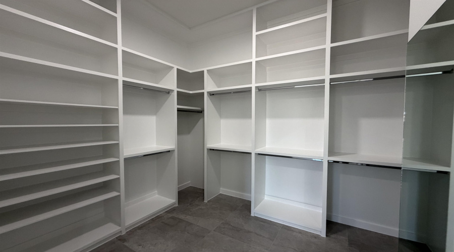 1110 Noyola Loop, Laredo, Texas 78046, 5 Bedrooms Bedrooms, 7 Rooms Rooms,2 BathroomsBathrooms,Residential,For Sale,1110 Noyola Loop,20254932