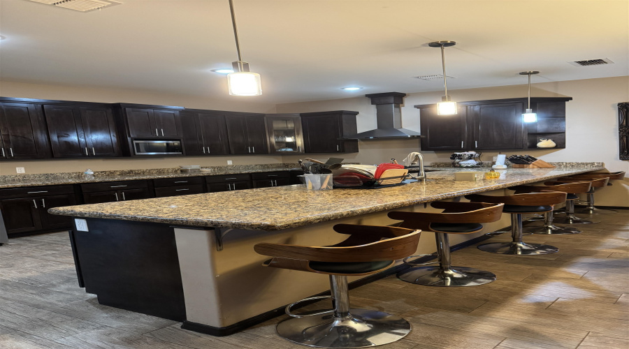 4227 Lorisa, Laredo, Texas 78046, 7 Bedrooms Bedrooms, 10 Rooms Rooms,3 BathroomsBathrooms,Residential,For Sale,4227 Lorisa,20254933